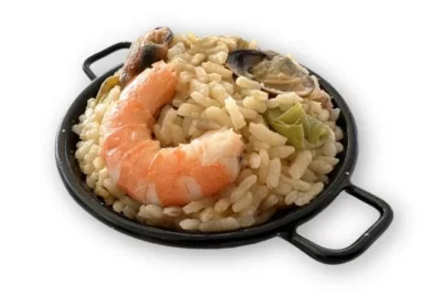 Paella de marisco con langostino, gambas,, almejas, calamares