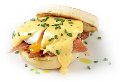 Huevo Benedict con salsa holandesa